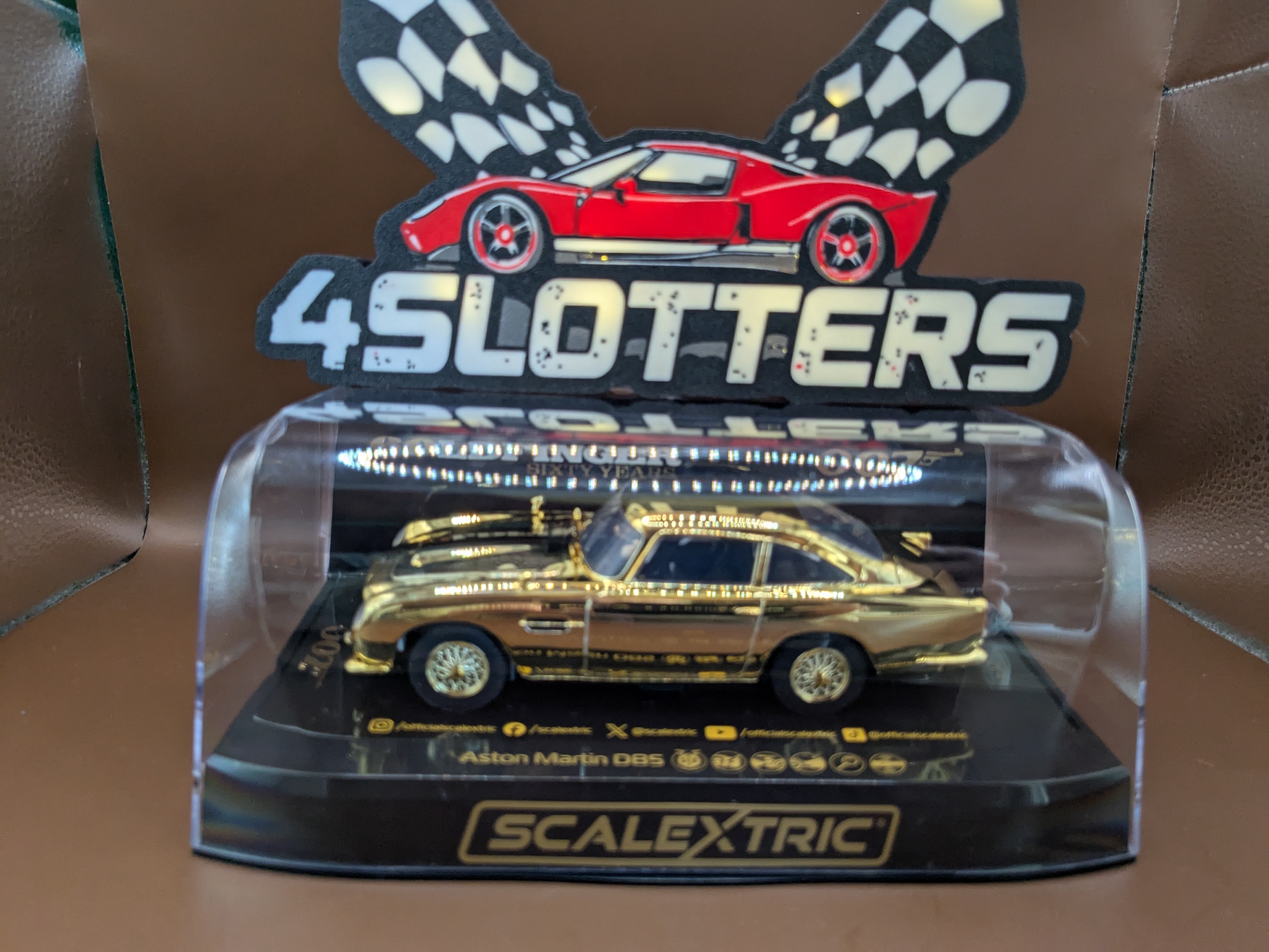Scalextric Aston Martin DB5 James Bond 007 Goldfinger