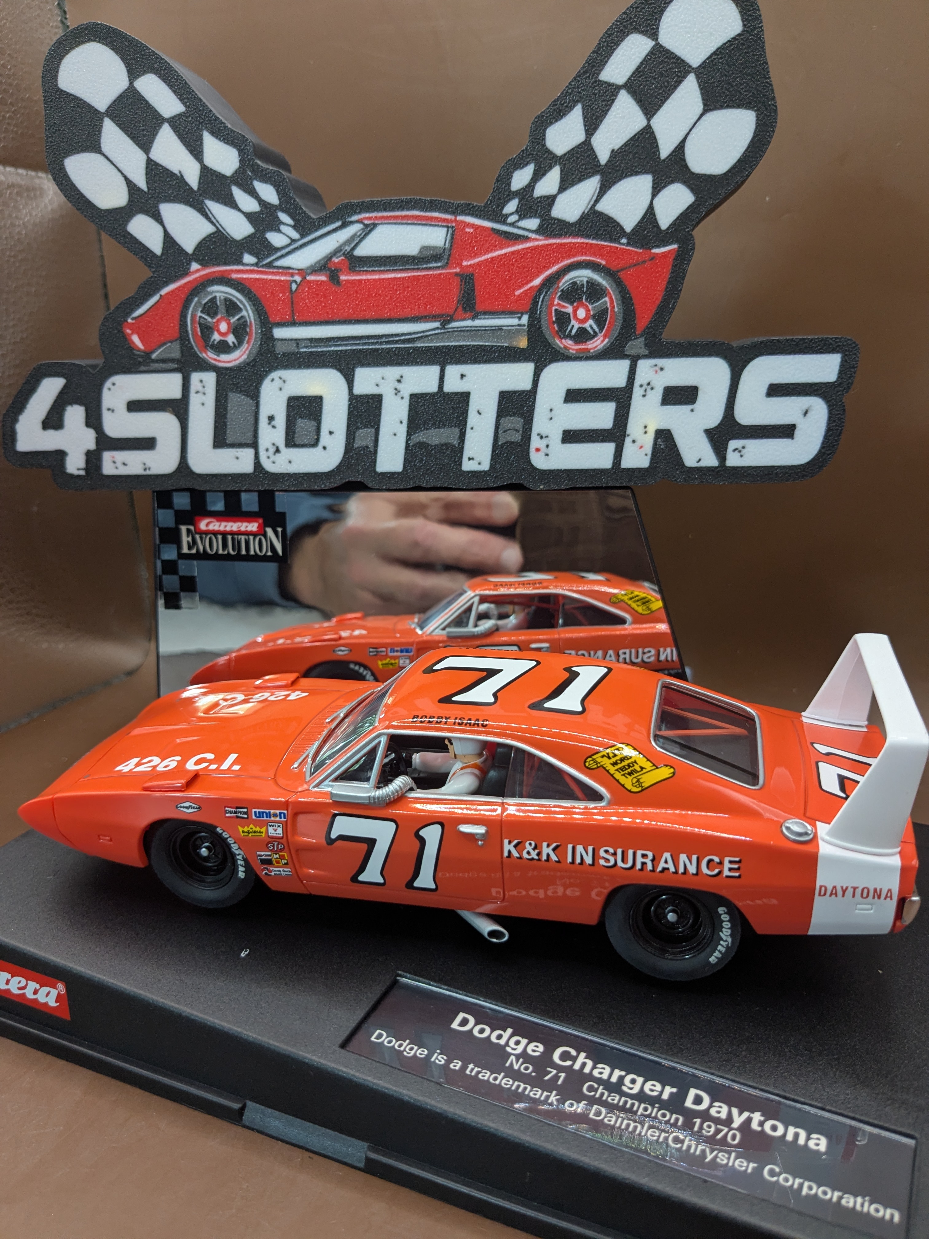 Carrera Evo Dodge Charger Daytona #71 Champion 1970