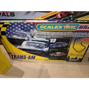 Scalextric SET Trans-Am Ford Mustang & Chevrolet Camaro