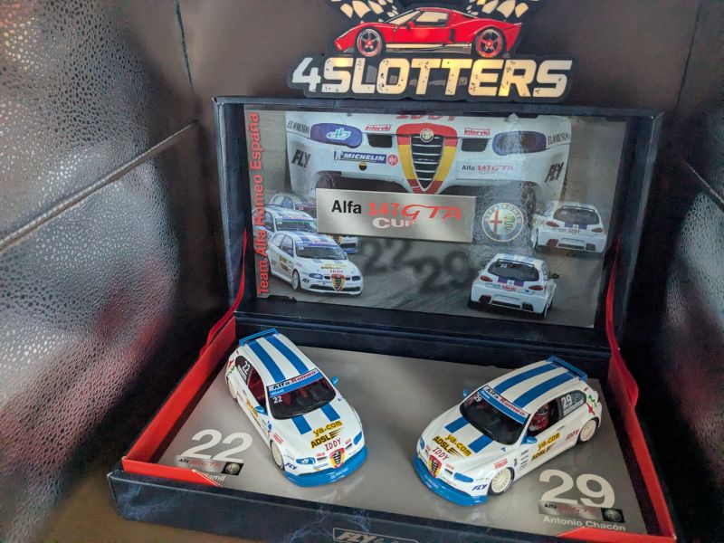 Fly Alfa Romeo 147 #22, 29 Team Alfa Romeo Espana GTA Cup